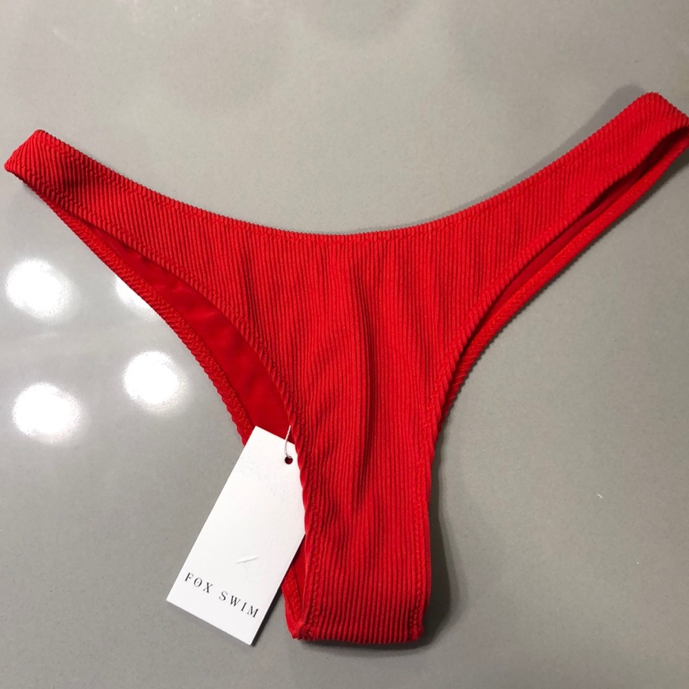 White fox swim del Marcos bottom L